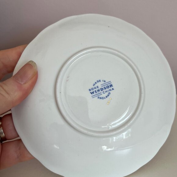 Vintage Bone China Teacup and Saucer by Windsor, Made in England - Picture 4 of 4